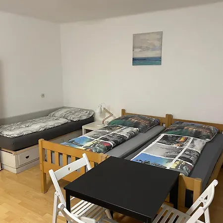 Ubytování v soukromí Gaestehaus Jawo Neuruppersdorf