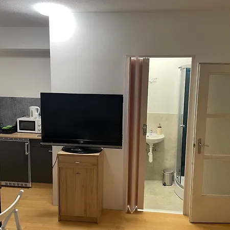 Gaestehaus Jawo * Neuruppersdorf